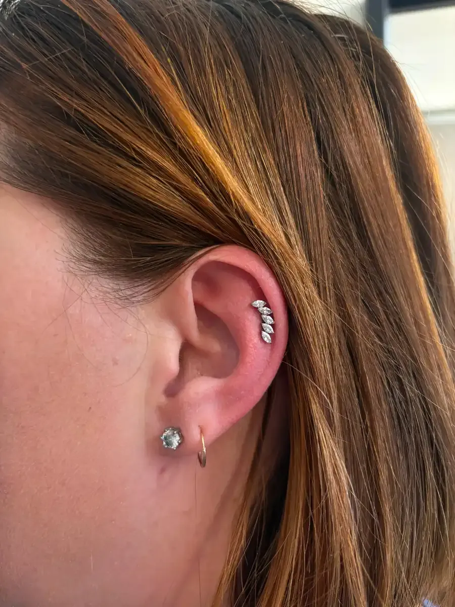 Piercing hélix, barrette cartilage