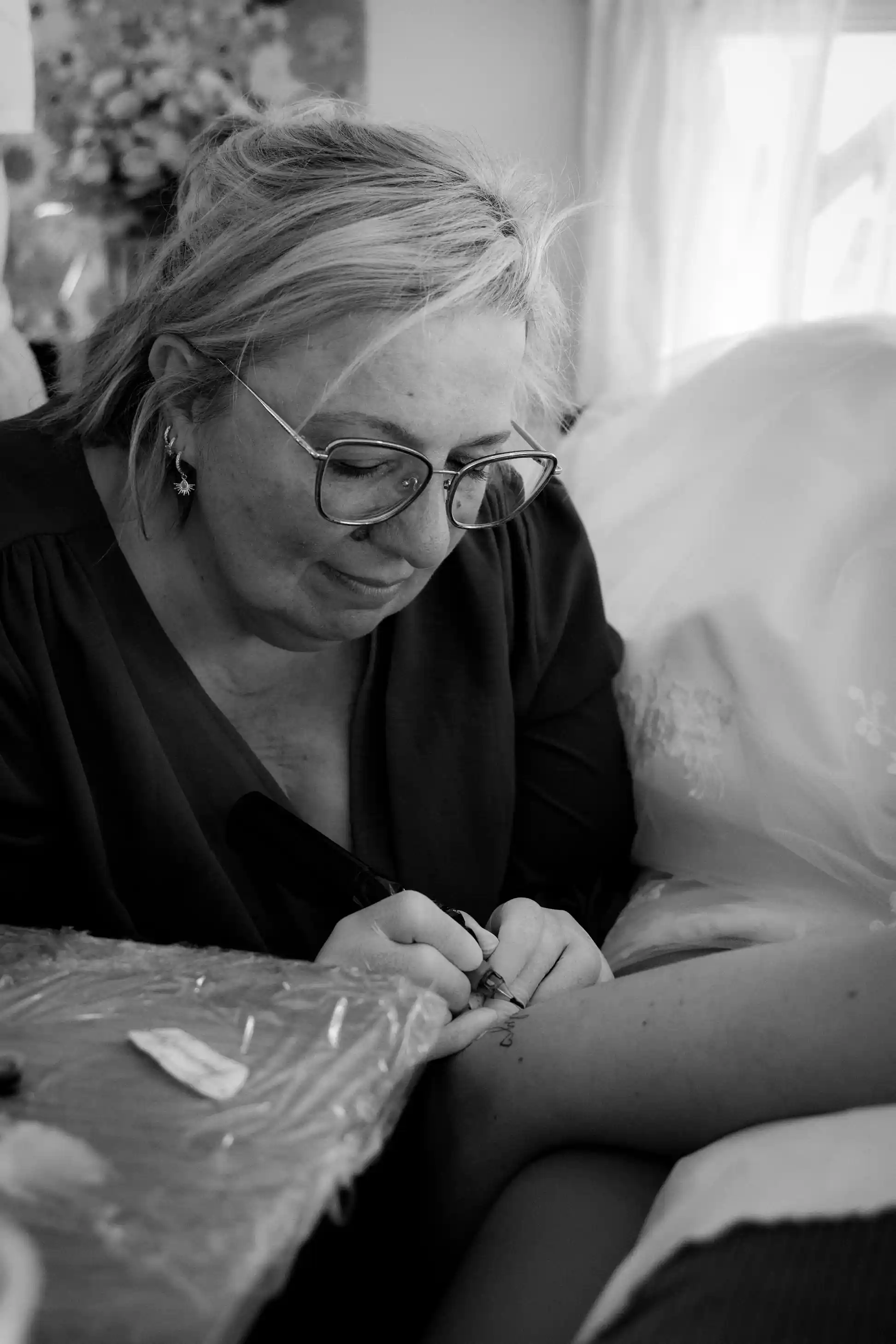 Tatouage mariée, noir et blanc